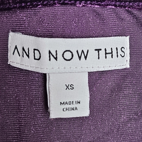 And Now This Womens Puff-Shoulder Crushed Velvet V-neck Thong Bodysuit PURPLE XS - Picture 6 of 8